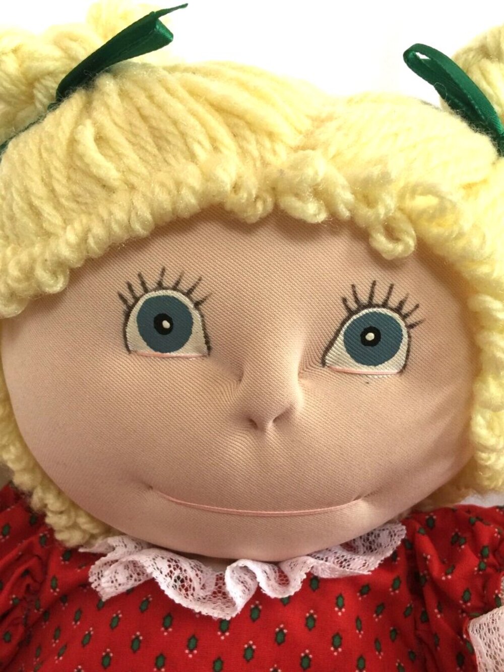 VINTAGE 80s HANDMADE SOFT SCULPTURE BLONDE YARN HAIR GIRL DOLL RED DRESS 18"